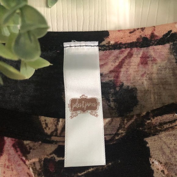 Black Floral Top - Picture 2 of 4